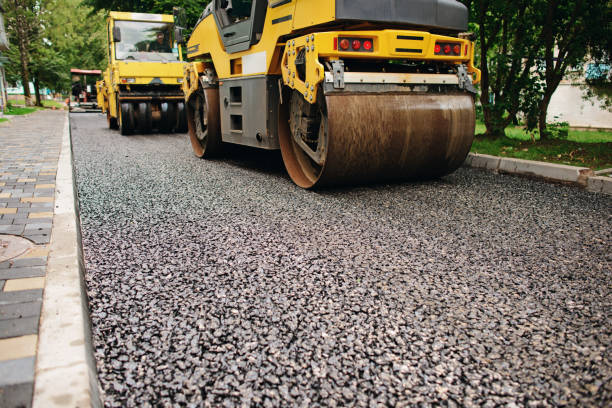 Best Professional Driveway Pavers  in Oblong, IL